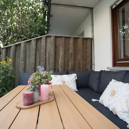 Deluxe For 5 - 2 Bedrooms - Free Private Parking - 5 Min To Slopes - Terrace Apartmán Winterberg