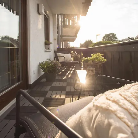 Deluxe For 5 - 2 Bedrooms - Free Private Parking - 5 Min To Slopes - Terrace Apartmán