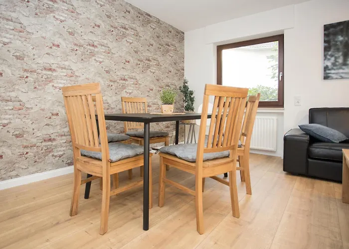 Deluxe For 5 - 2 Bedrooms - Free Private Parking - 5 Min To Slopes - Terrace *