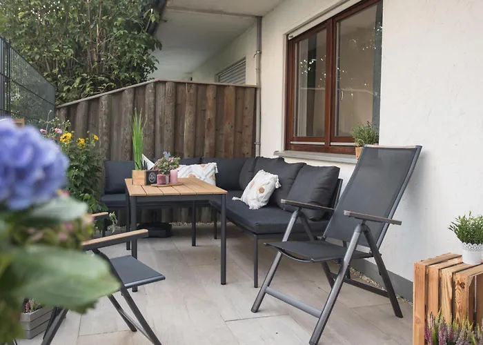 Deluxe For 5 - 2 Bedrooms - Free Private Parking - 5 Min To Slopes - Terrace Winterberg