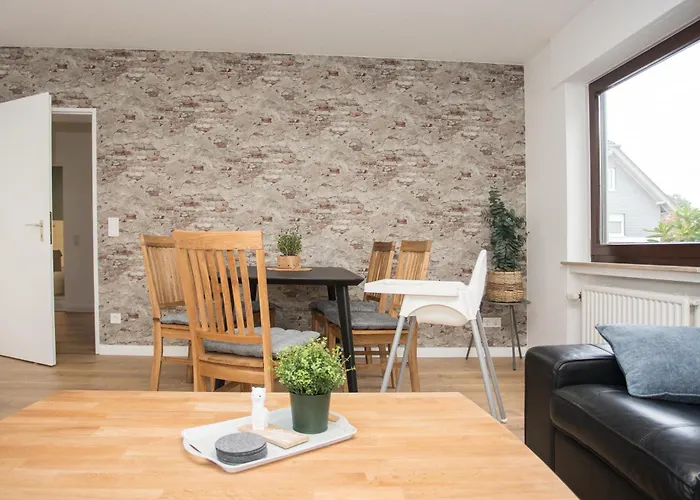 Deluxe For 5 - 2 Bedrooms - Free Private Parking - 5 Min To Slopes - Terrace